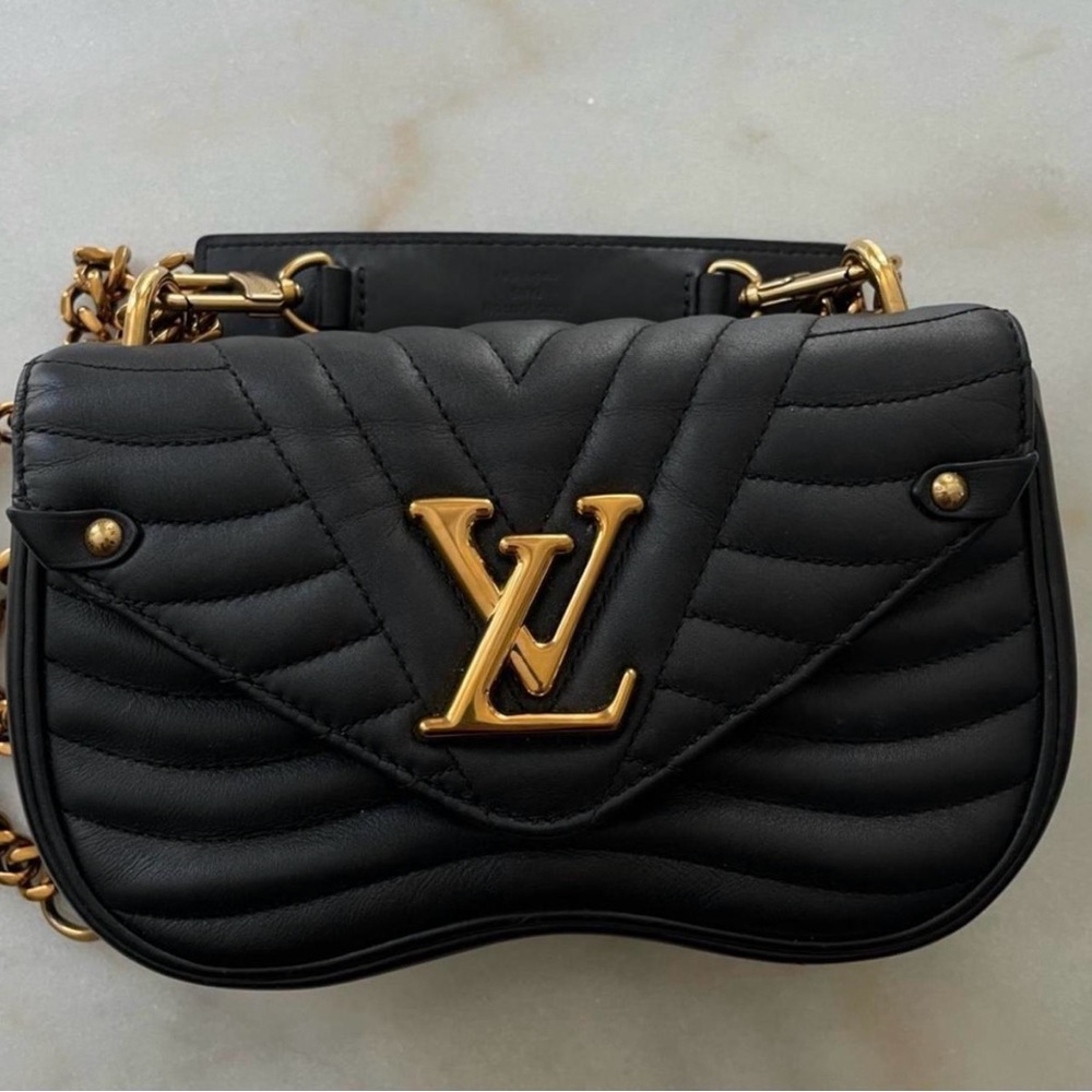 Louis Vuitton New Wave leather handbag - Picture 3 of 4